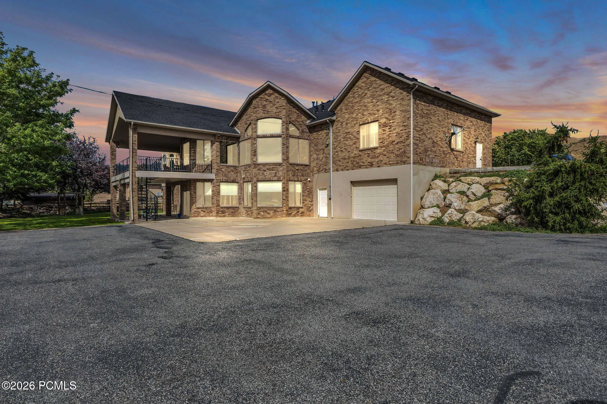 Back of house view 1