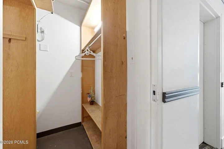 Private Ski / Snowboard Storage - Owners Closet nest to condo