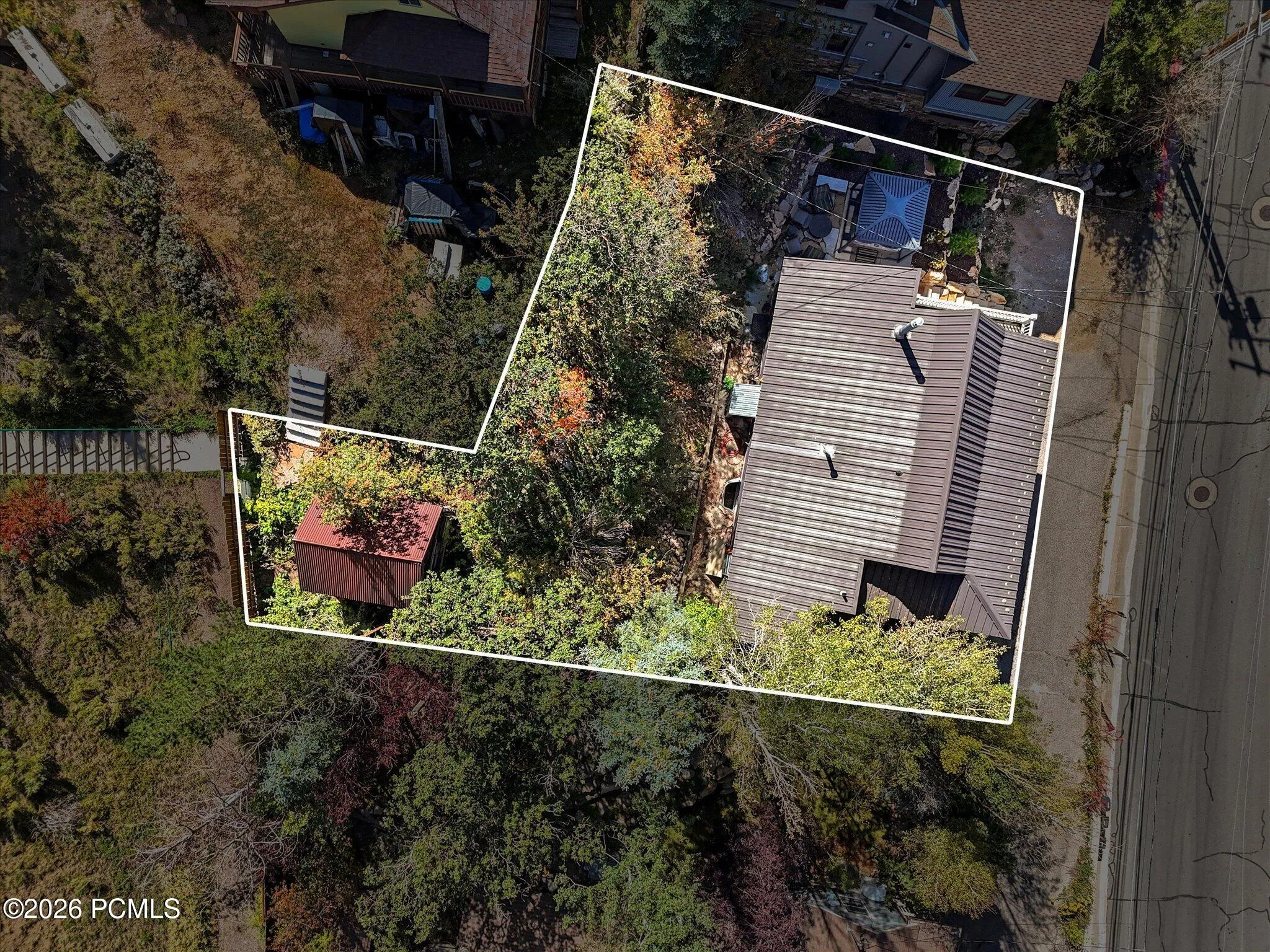 Property lines are approximate and should be confirmed by buyer.