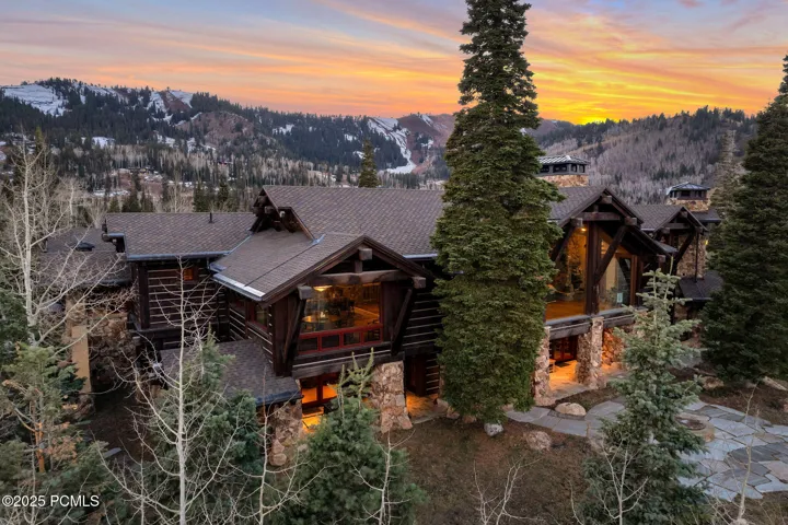 107 White Pine