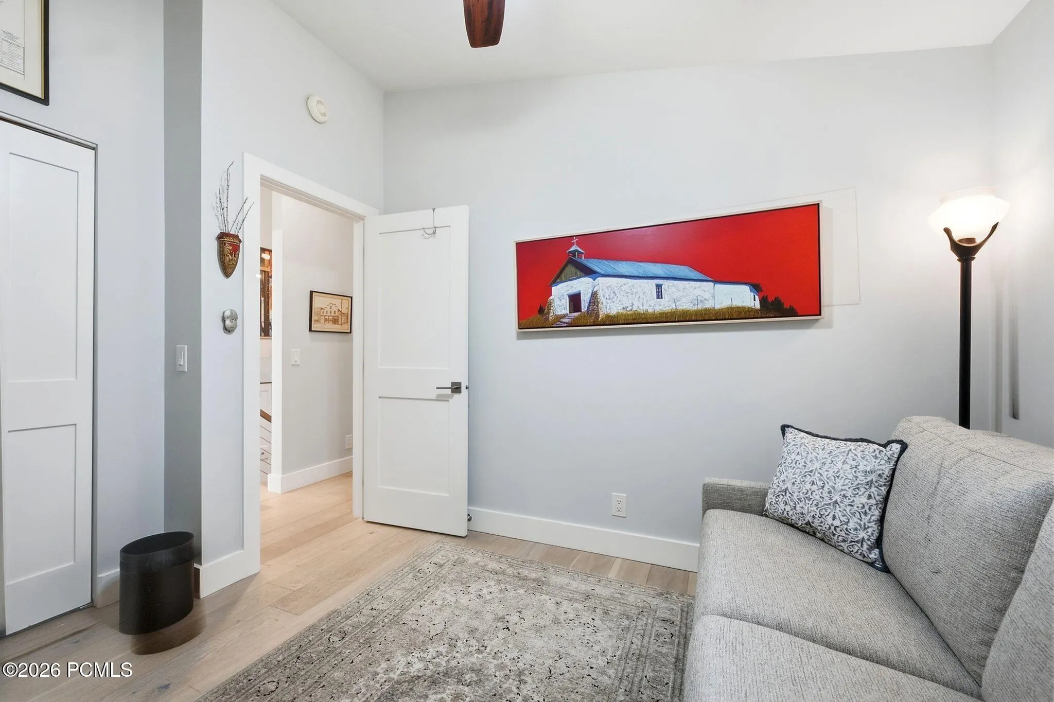 Bedroom / Office