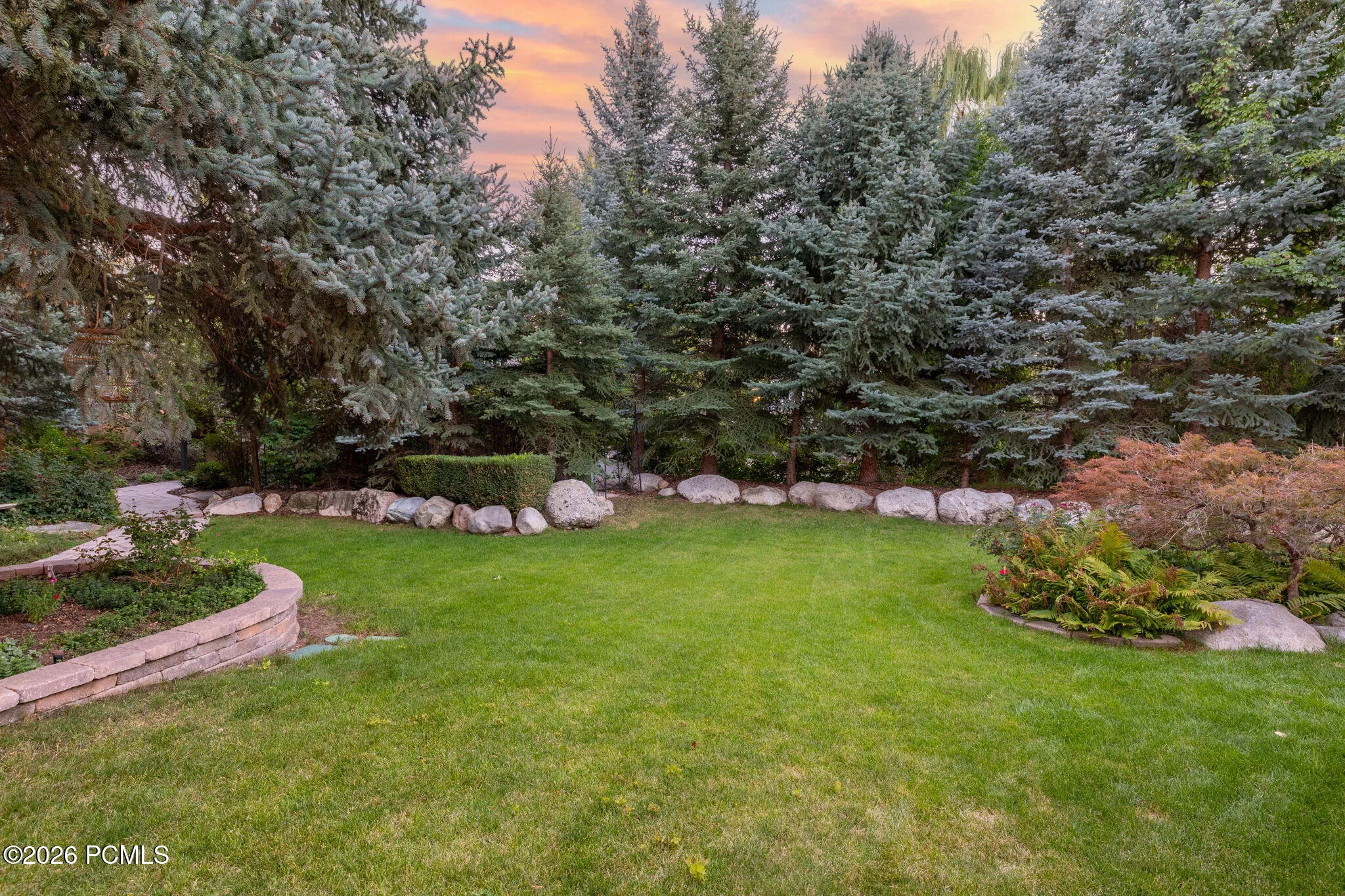 Mature and manicured grounds
