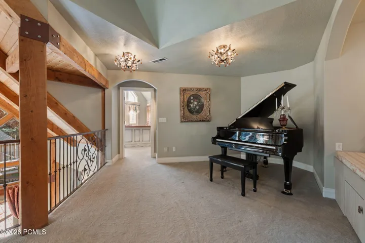 Upper level loft