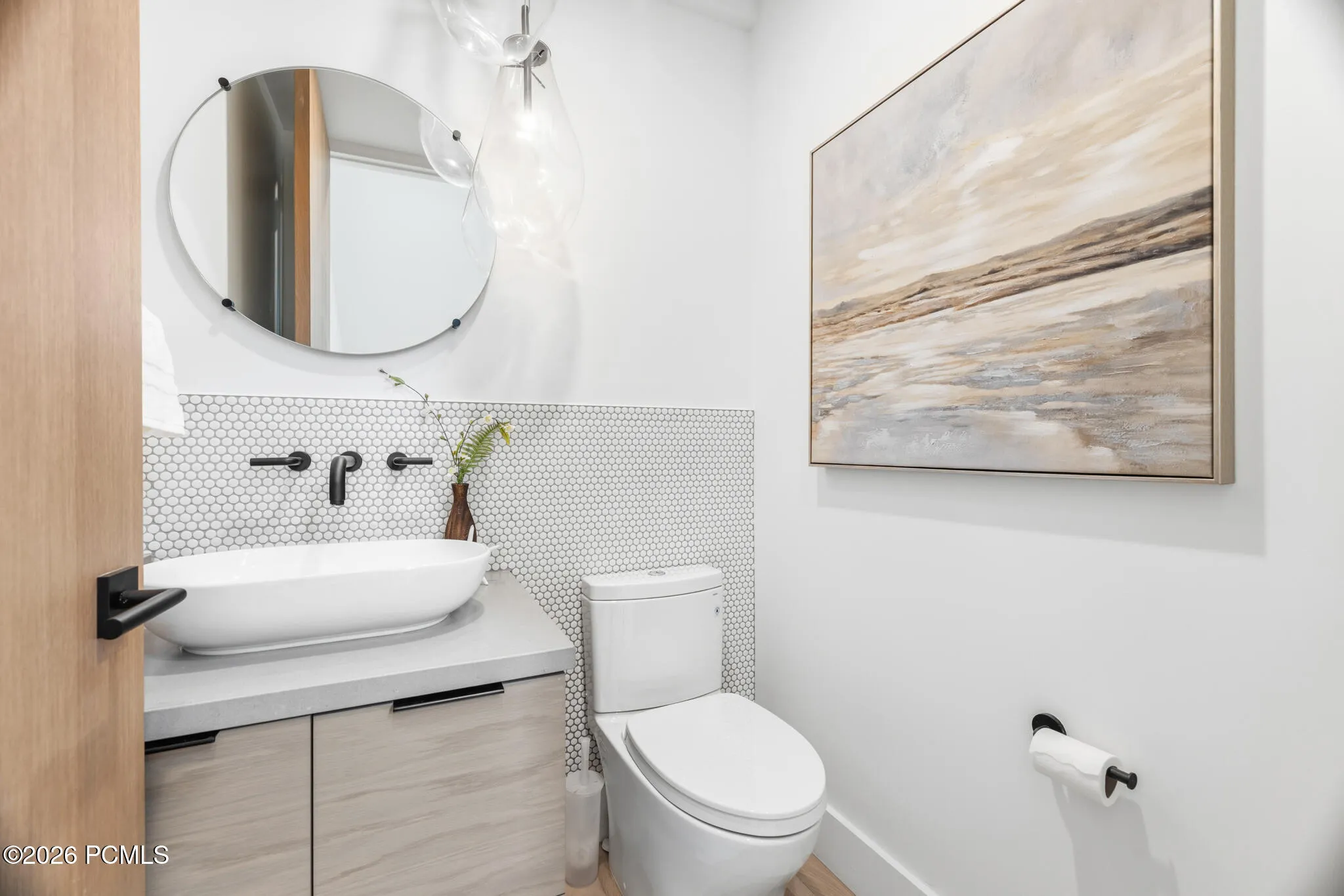 Main Level Powder Bath