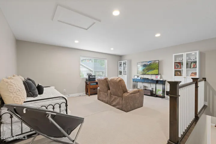 Upper level loft
