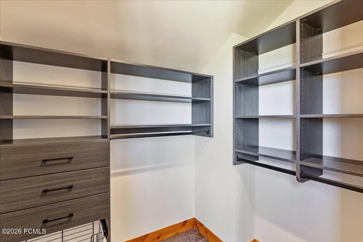 Walk in closet