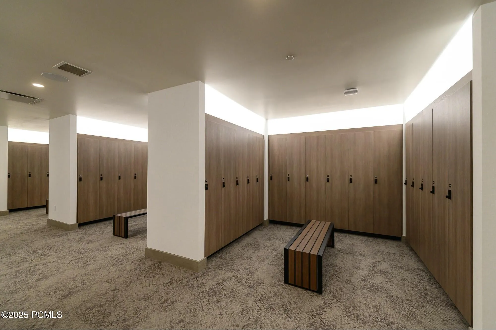 Owners ski lockers