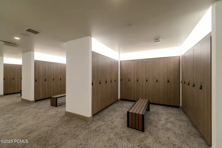 Owners ski lockers