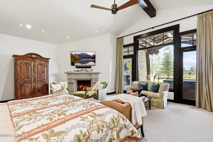 Featuring Private deck area, hot tub, and fire place.