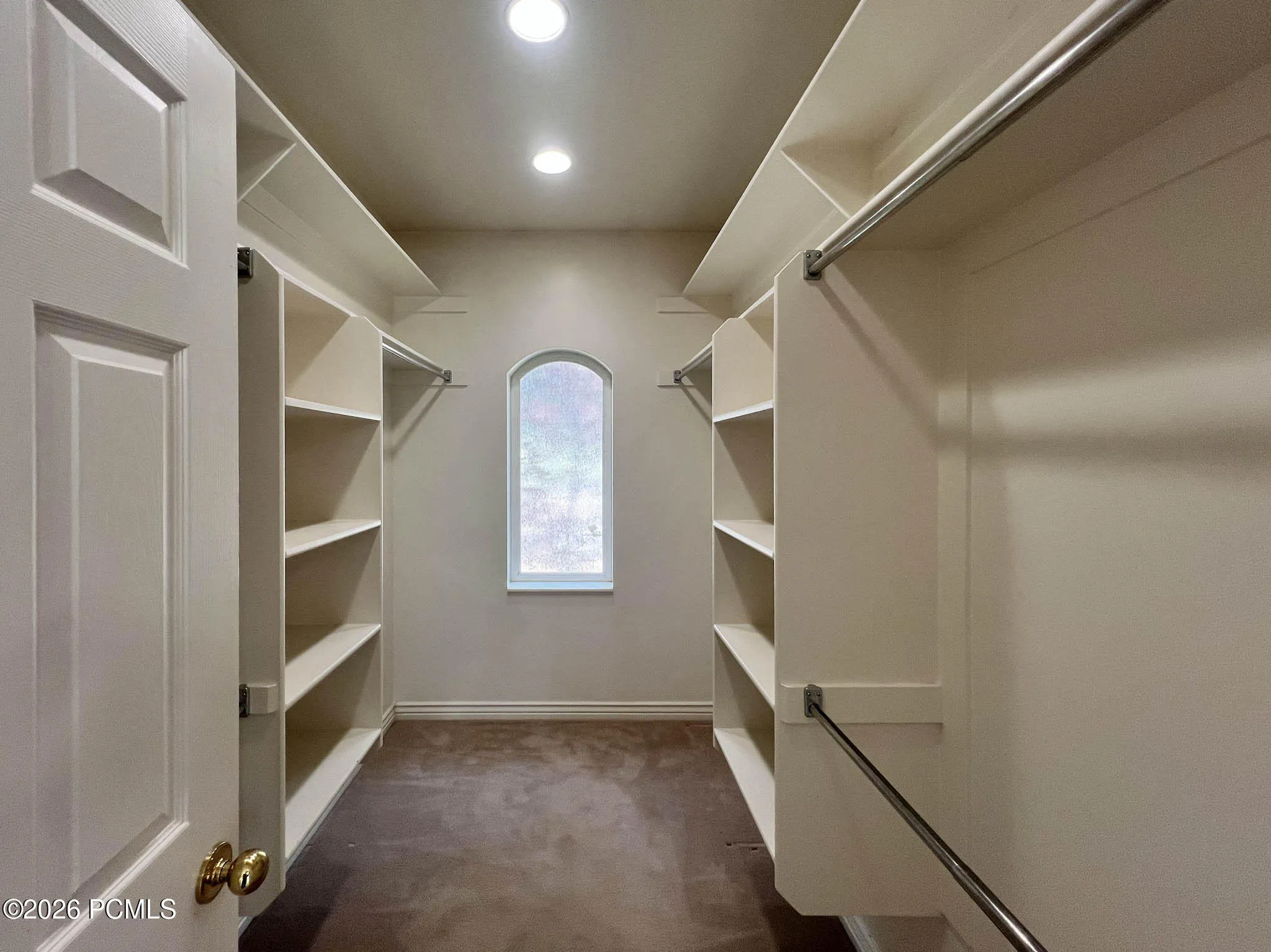 Primary suite walk-in closet