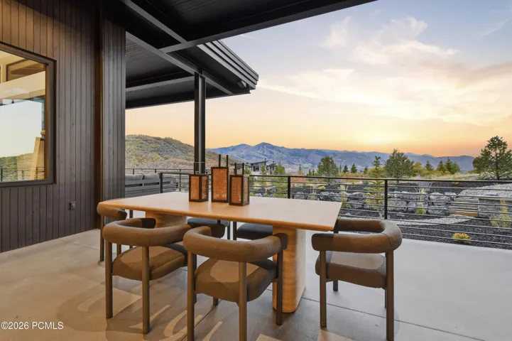 As daylight gives way to dusk, the dedicated alfresco terrace becomes a front-row vantage point for nature’s most spectacular performance. Brilliant amber, rose & violet hues sweep across the Deer Valley horizon, bathing the mountain landscape in a luminous golden-hour glow. An intimate setting for sunset suppers & lingering conversations, this distinct culinary terrace enjoys a thoughtfully defined setting while remaining connected to the adjoining covered deck. As twilight settles over the peaks, the evening continues just steps away with fireside cocktails, ambient music & panoramic alpine views—a sophisticated progression from open-air dining to an elevated après-dinner experience.