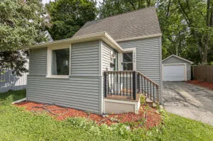 1405 Elder St, Waukesha, WI 53188