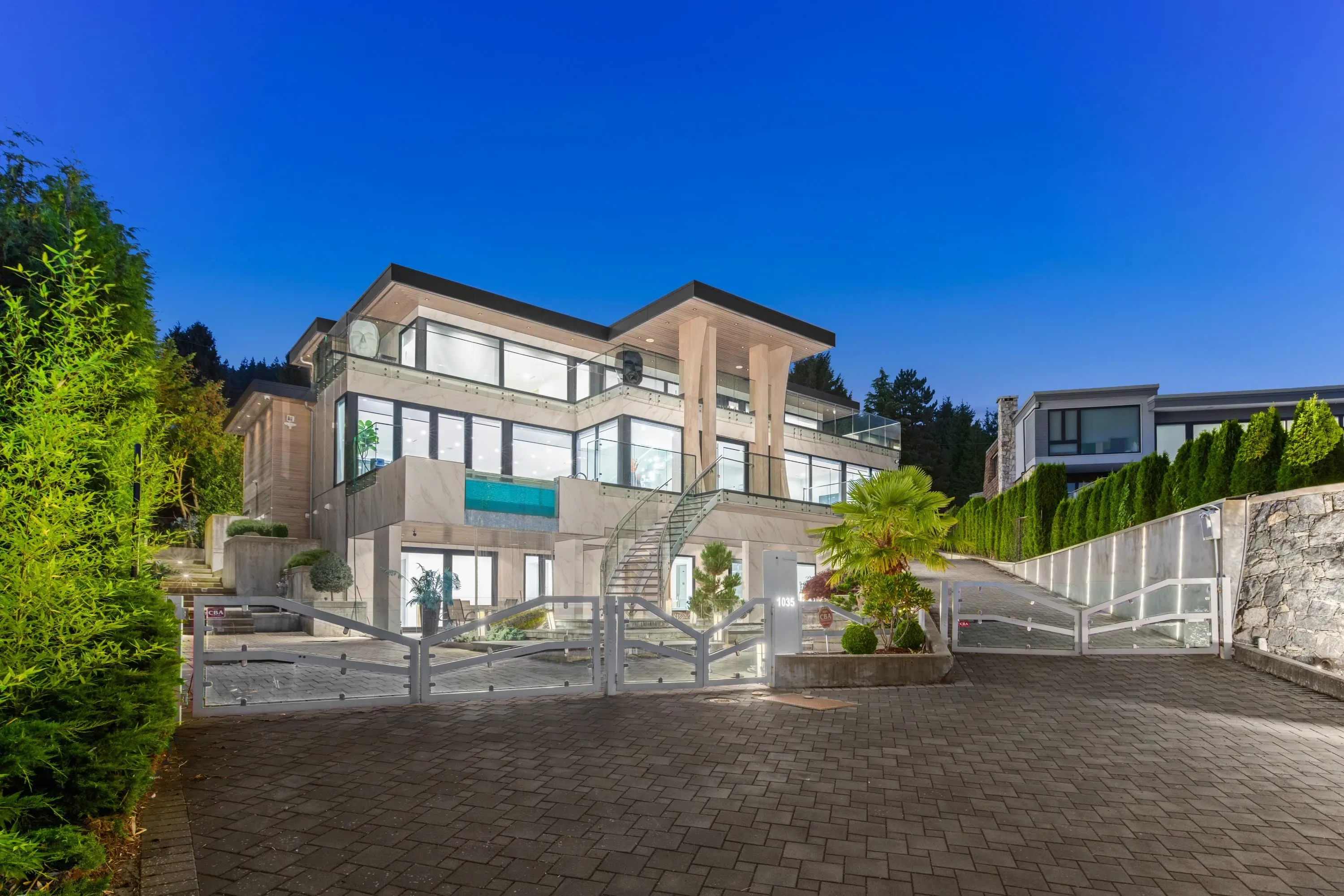 1035 Greenwood Place, West Vancouver, BC V7S 1Y2