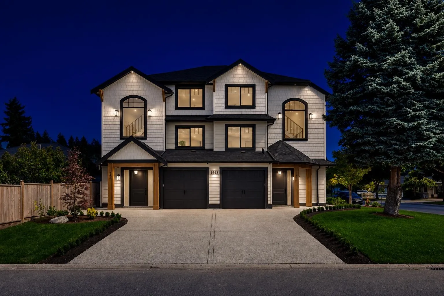 101 1948 143 Street, Surrey, BC V4A 7Z2