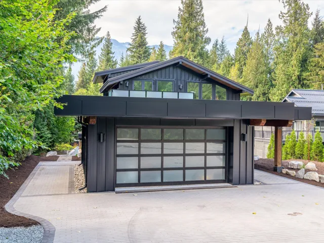 Garage featuring a mountain view