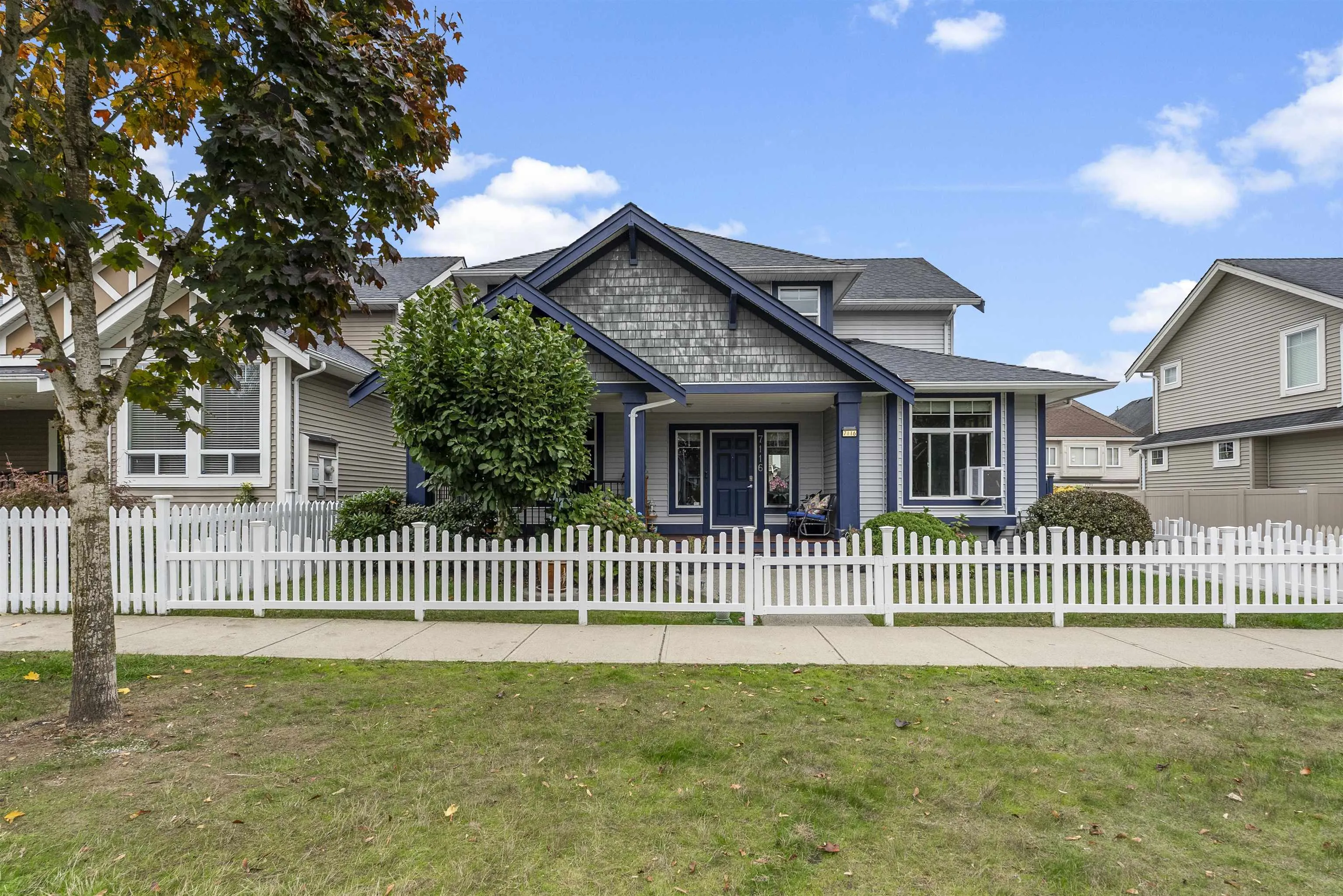 7116 195a Street, Surrey, BC V4N 5Z5