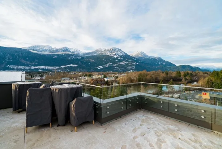 View of patio / terrace featuring a mountain view