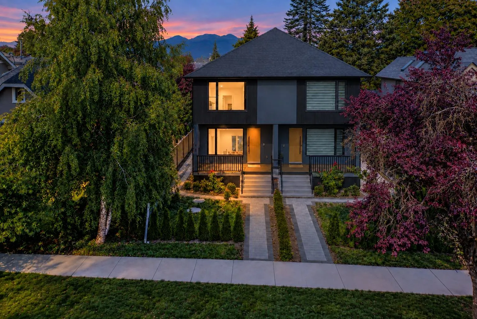 2837 W 31st Avenue, Vancouver, BC V6L 2A3