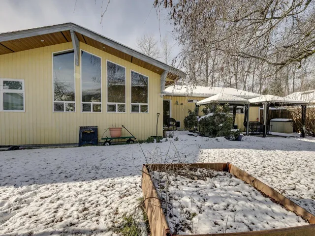 Lovely Sunroom addition adds some design style