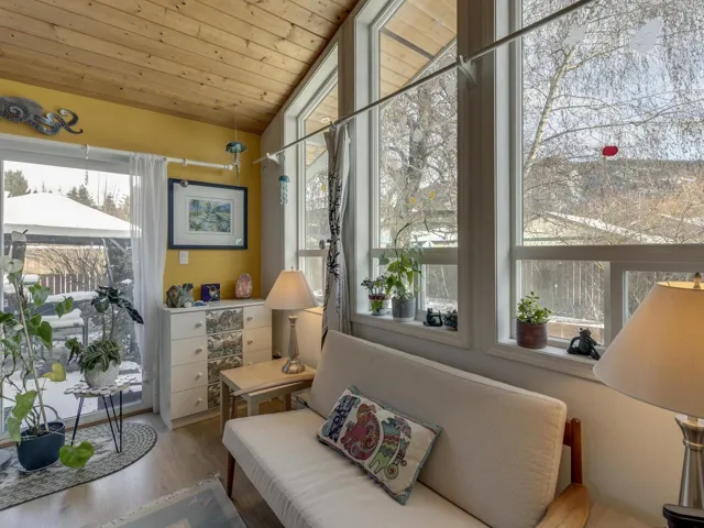 All windows overlooking sunny rear yard