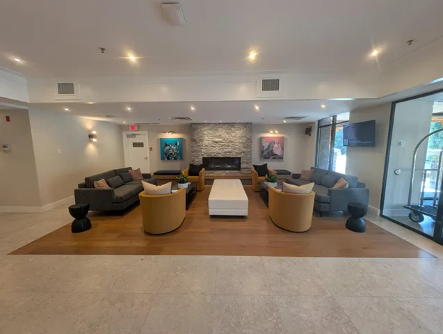 Lobby with recessed lighting