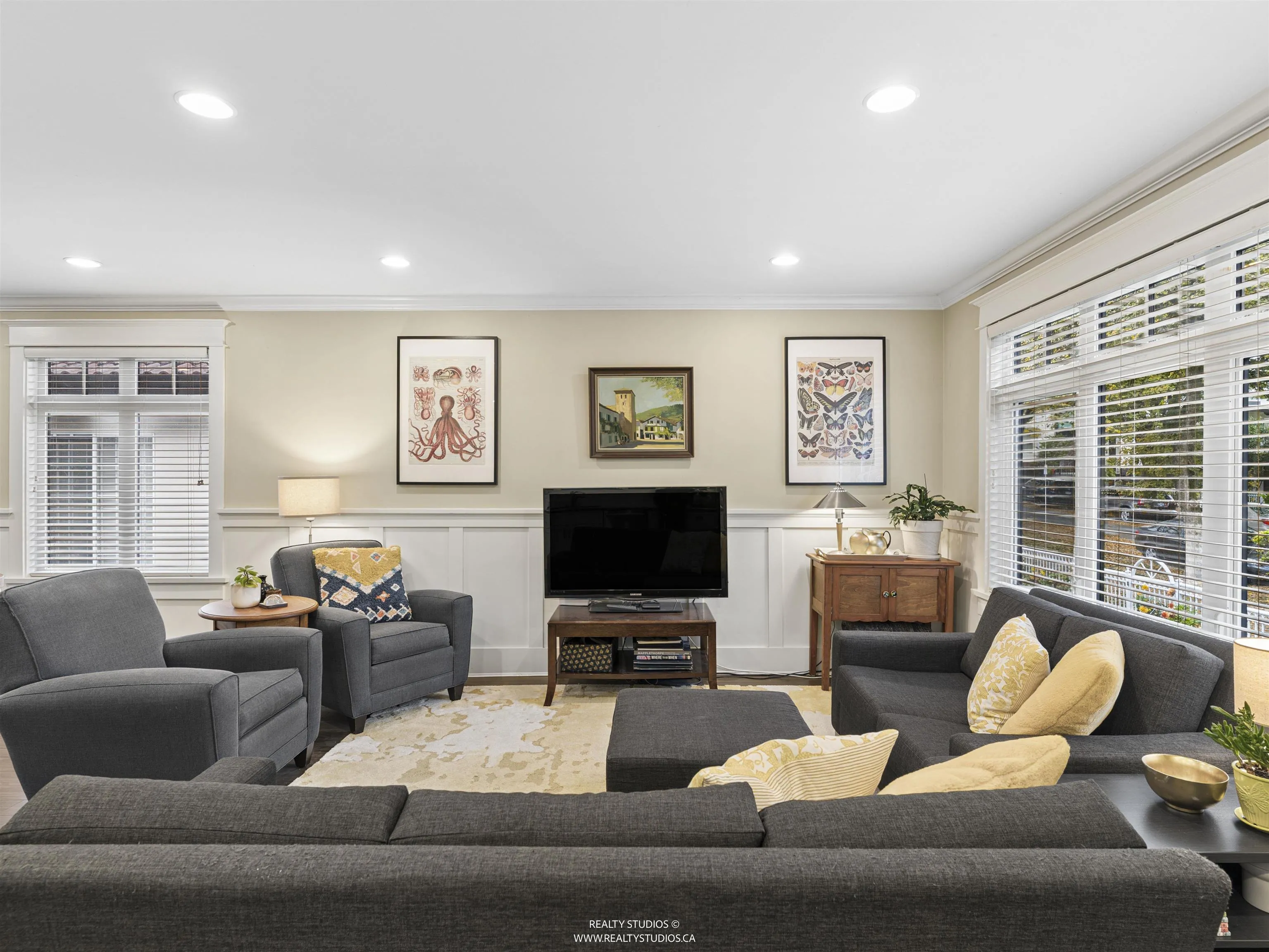 338 E 20th Avenue, Vancouver, BC V5V 1M3
