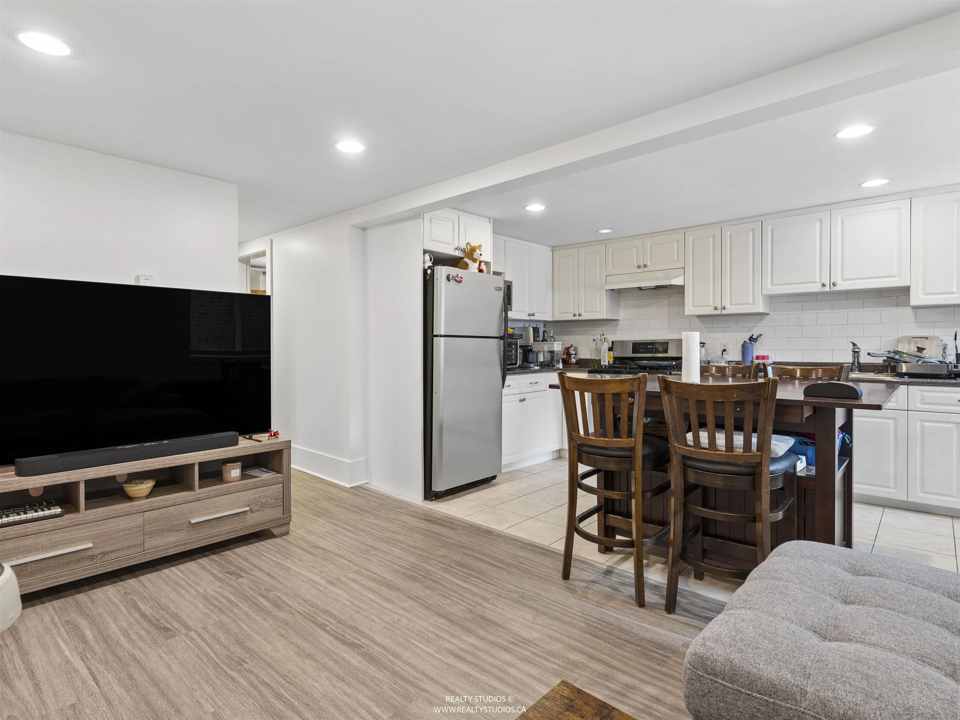 338 E 20th Avenue, Vancouver, BC V5V 1M3