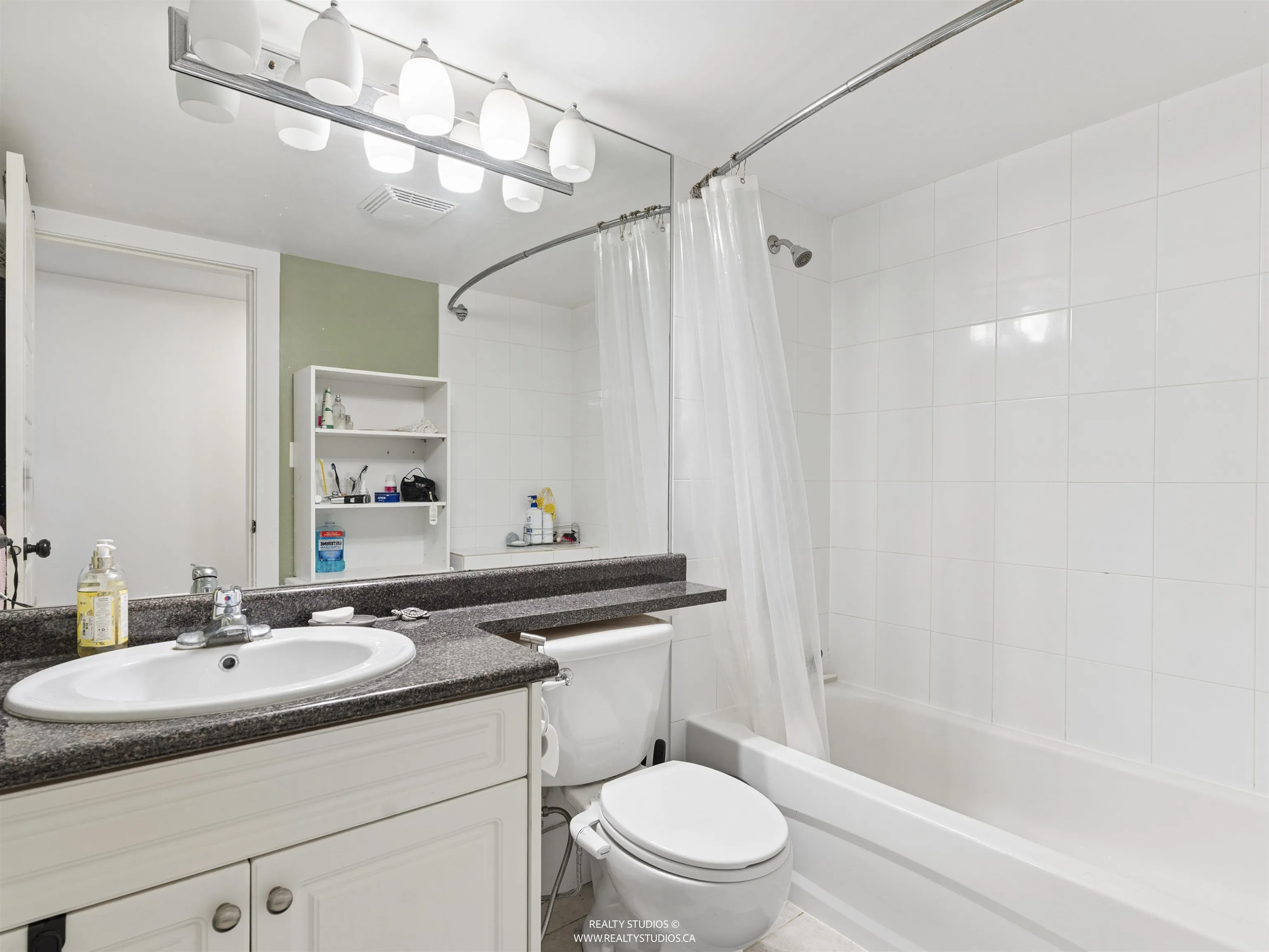 338 E 20th Avenue, Vancouver, BC V5V 1M3
