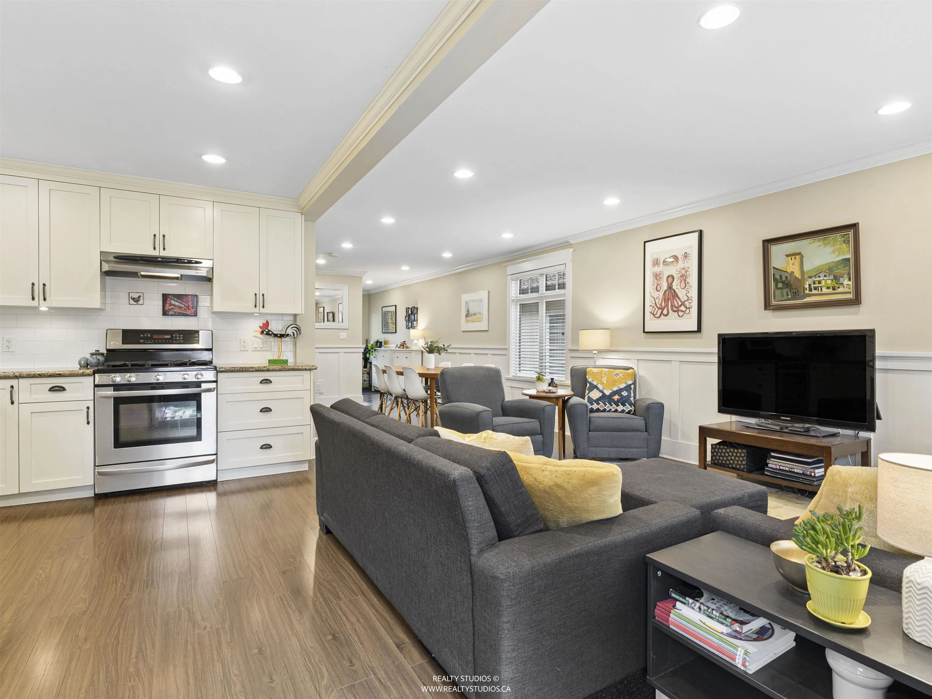 338 E 20th Avenue, Vancouver, BC V5V 1M3