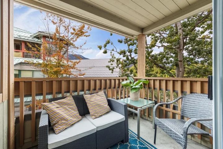 Balcony featuring an outdoor living space