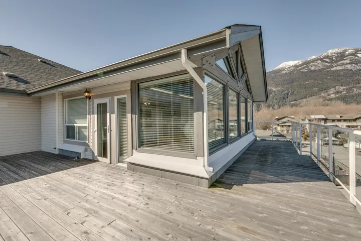 Top floor common area sun deck