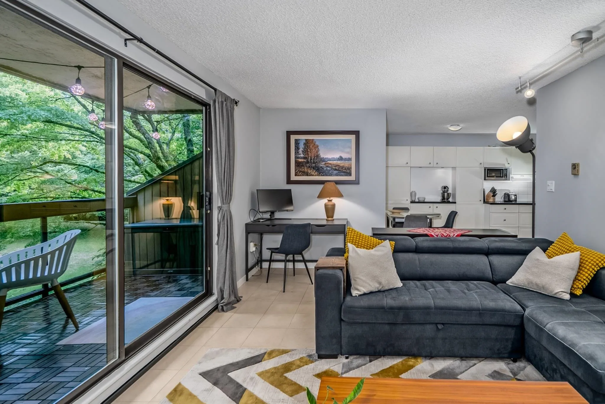 111 6655 Lynas Lane, Richmond, BC V7C 3K8