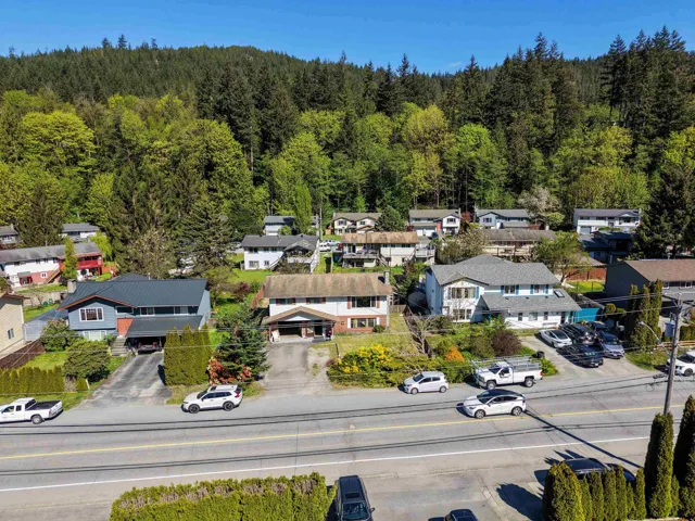 Neighborhood setting featuring residential properties with varying architectural styles