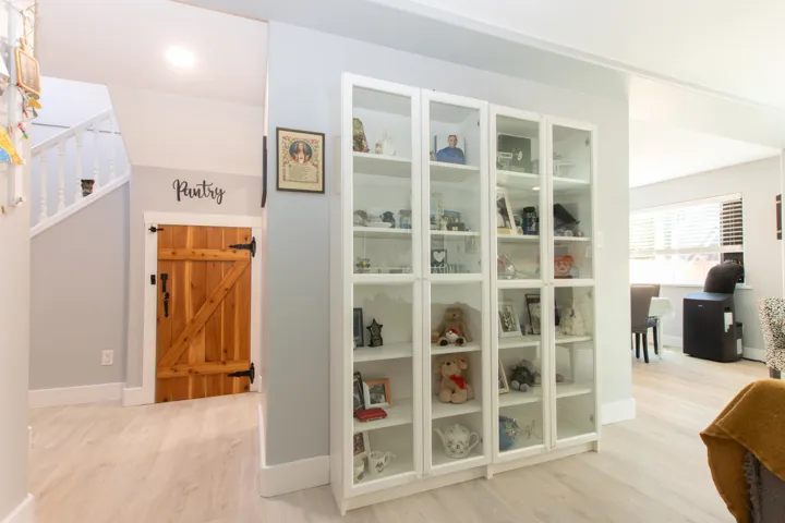 Balcony featuring a residential view