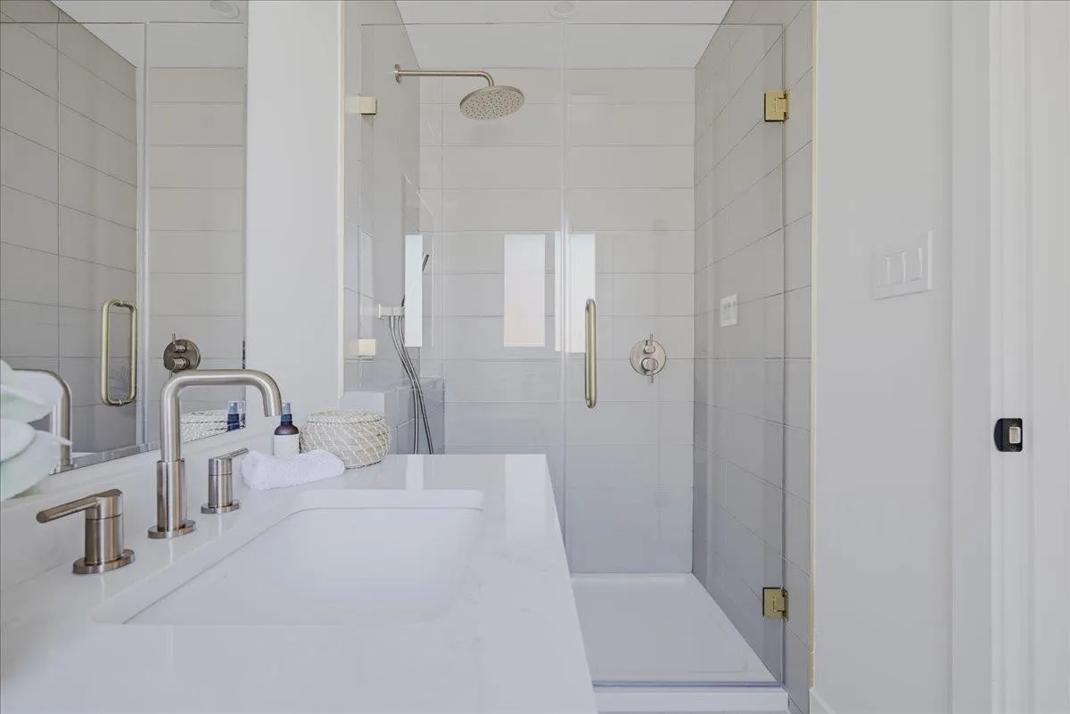 21819 Dover Road, Maple Ridge, BC V2X 7V6