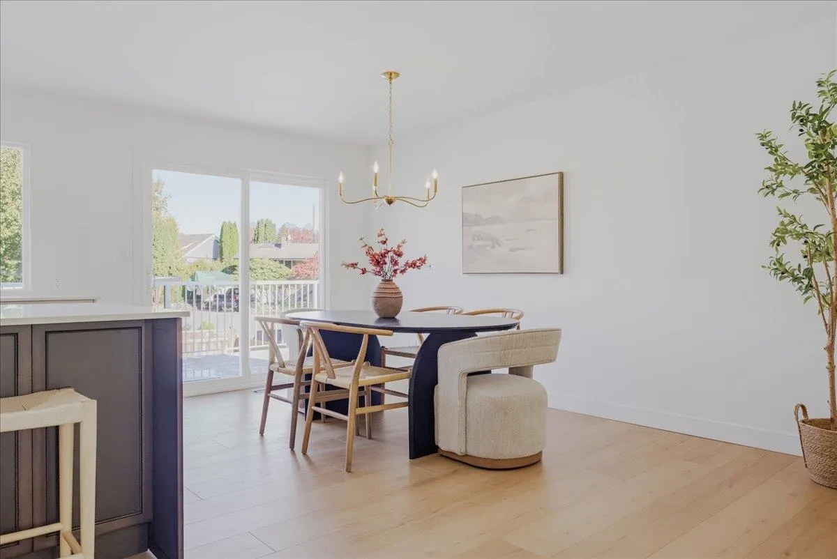 21819 Dover Road, Maple Ridge, BC V2X 7V6