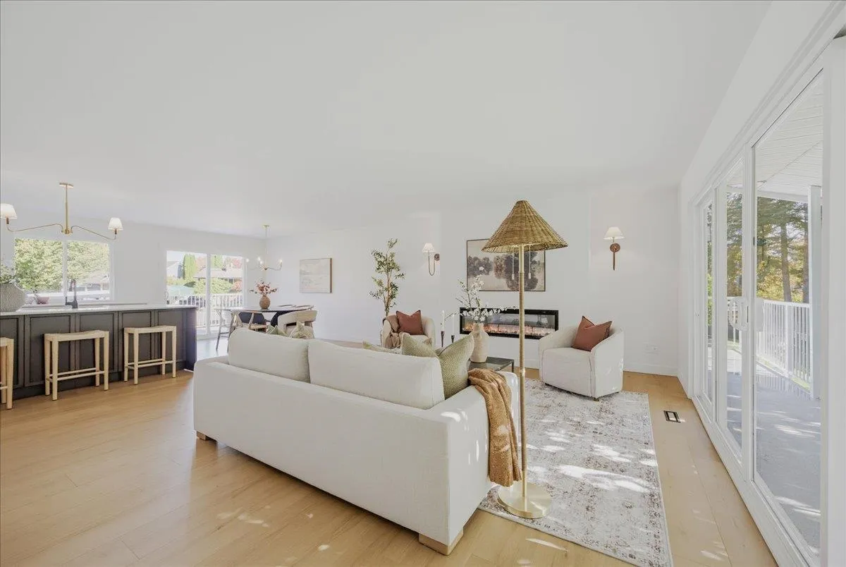 21819 Dover Road, Maple Ridge, BC V2X 7V6
