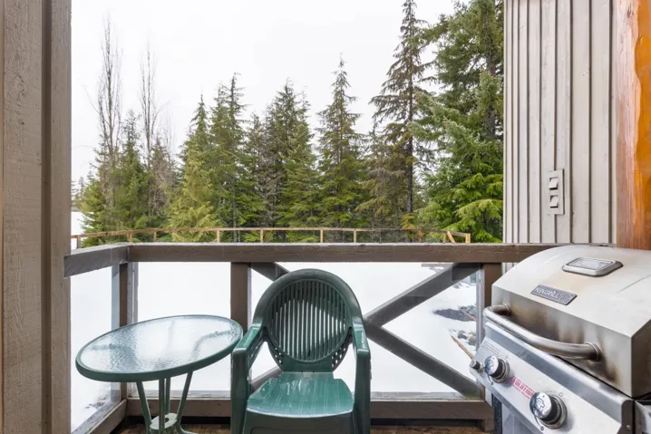 Balcony with grilling area