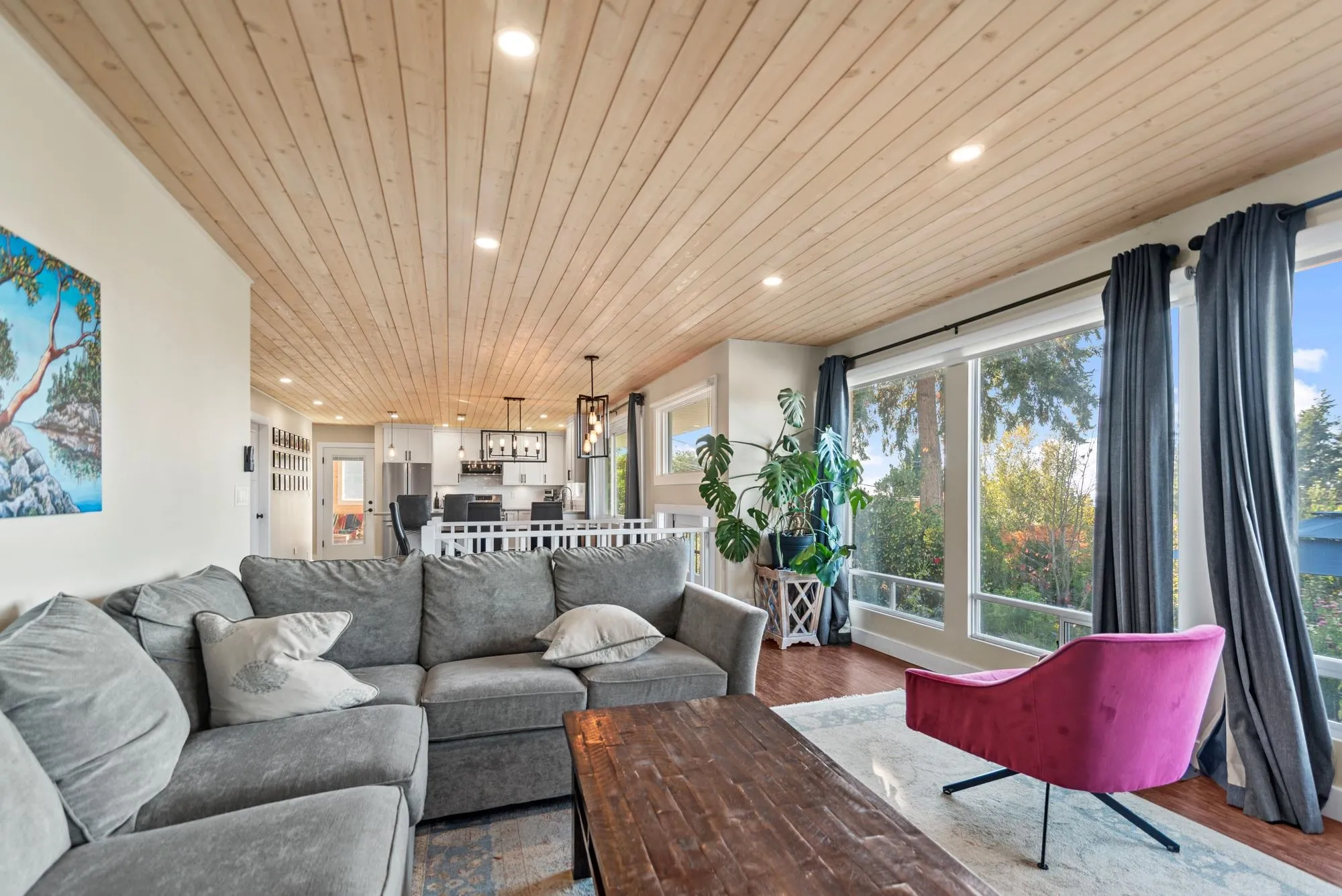 4770 Laurel Avenue, Sechelt, BC V7Z 0B4