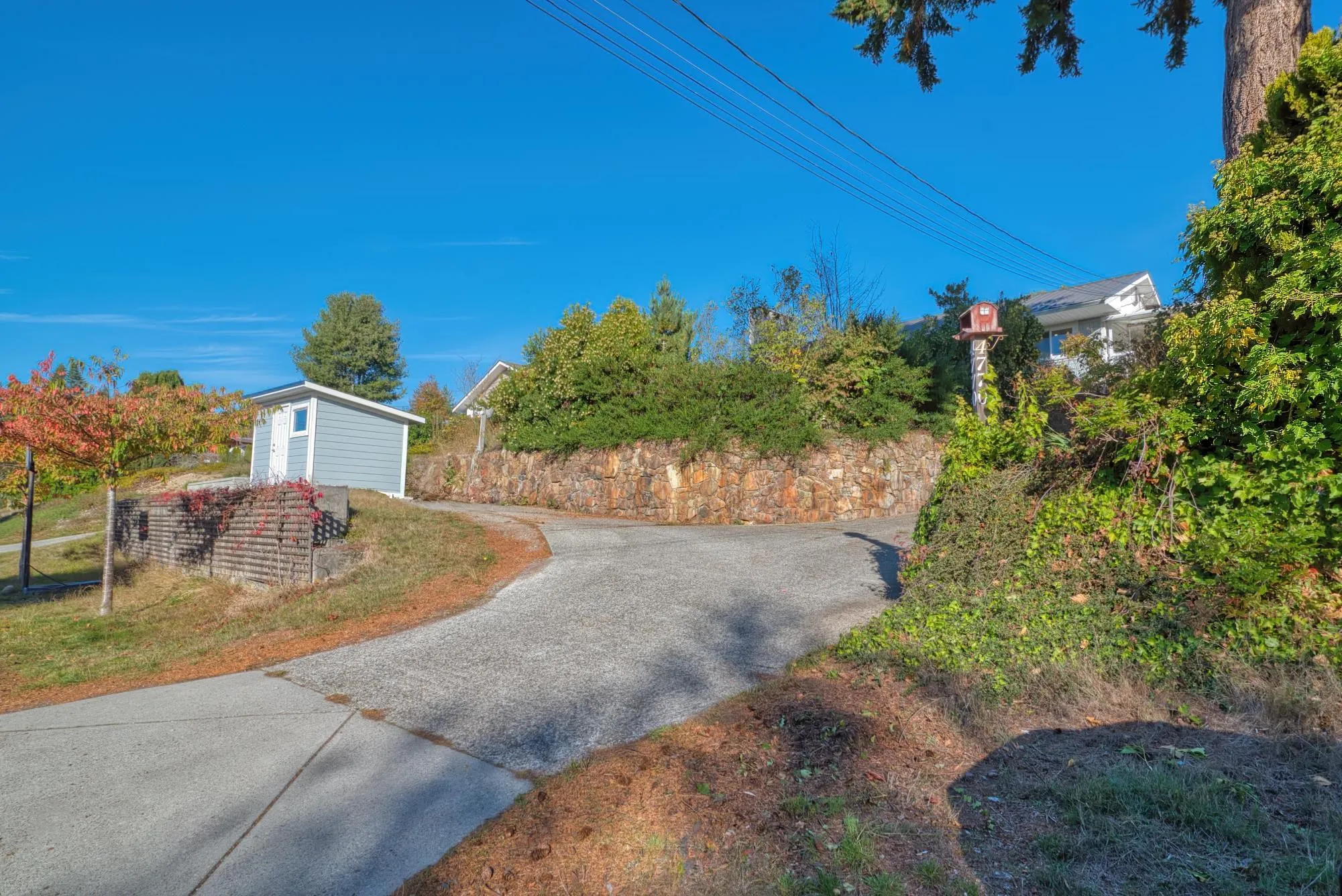 4770 Laurel Avenue, Sechelt, BC V7Z 0B4