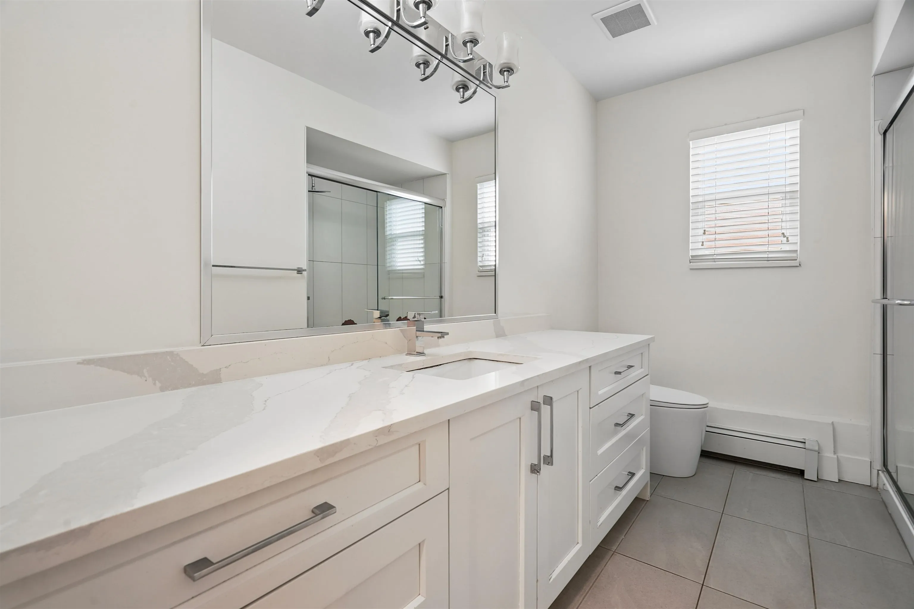 7021 143a Street, Surrey, BC V3W 0X5