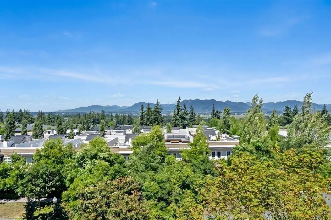 439 15850 26 Avenue, Surrey, BC V3S 2N6