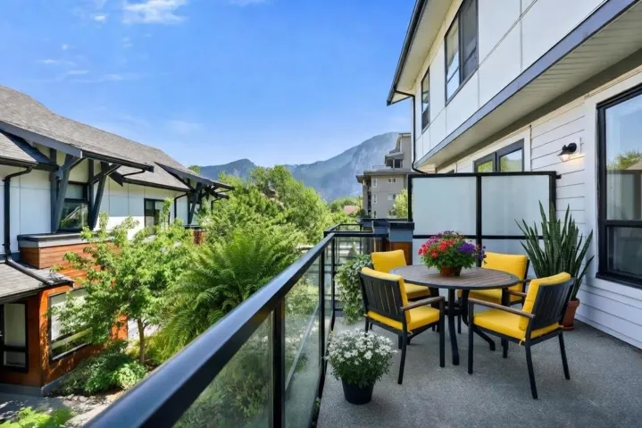 Virtually Staged balcony