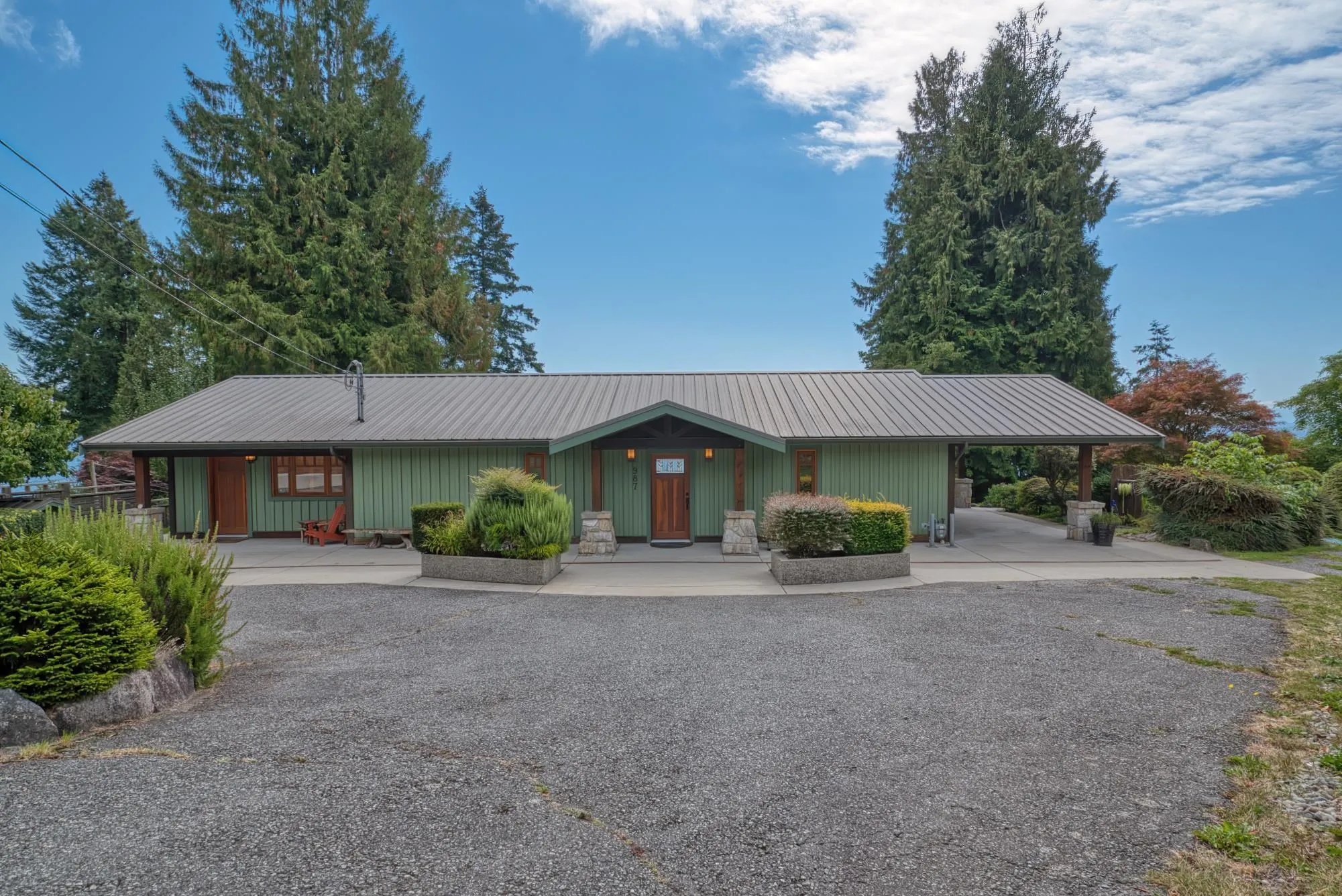 987 Gower Point Road, Gibsons, BC V0N 1V3