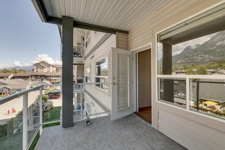 Balcony featuring mountain views. Quiet side of the building.