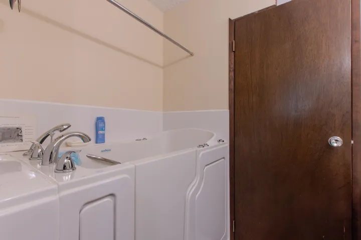 Bathroom featuring a garden tub