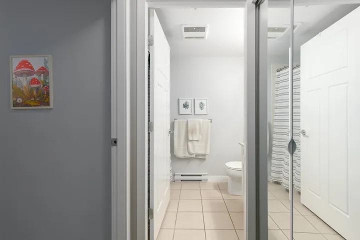 2nd Bathroom