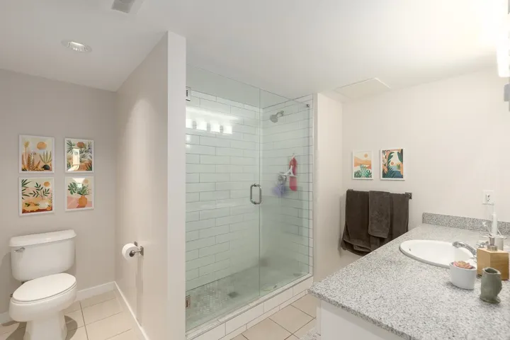 Upgraded shower in ensuite