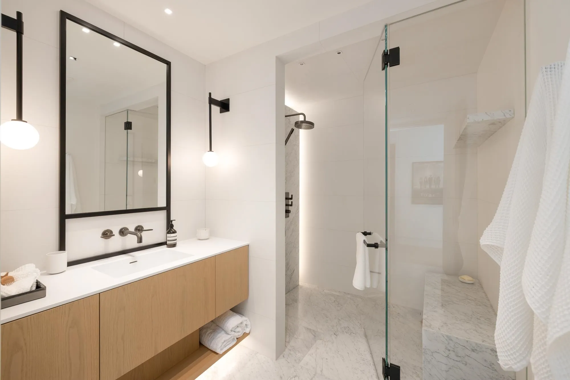 3156 Travers Avenue, West Vancouver, BC V7V 1G3