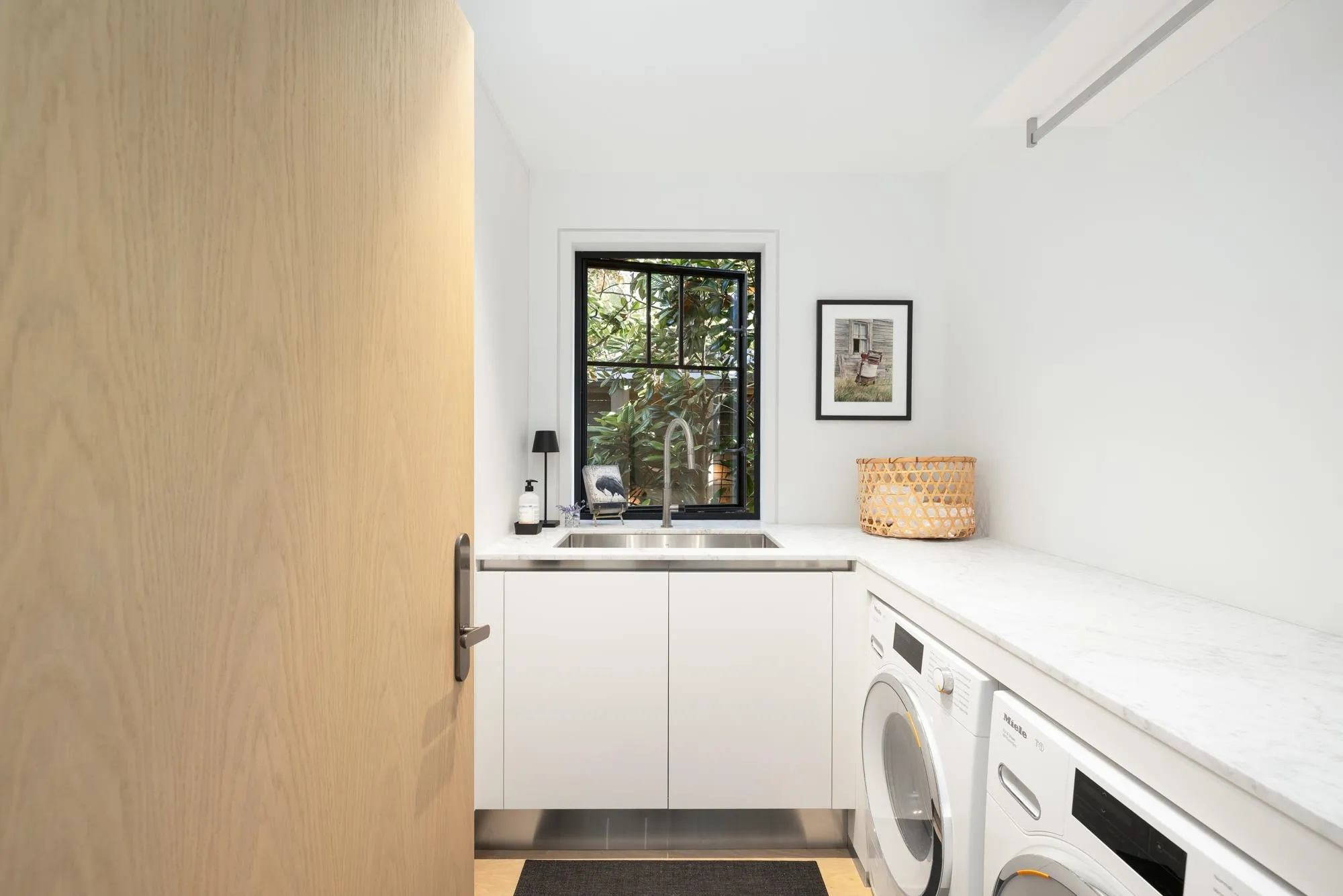 3156 Travers Avenue, West Vancouver, BC V7V 1G3